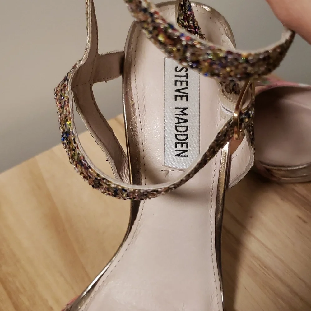 Steve Madden Floral Dress Pumps